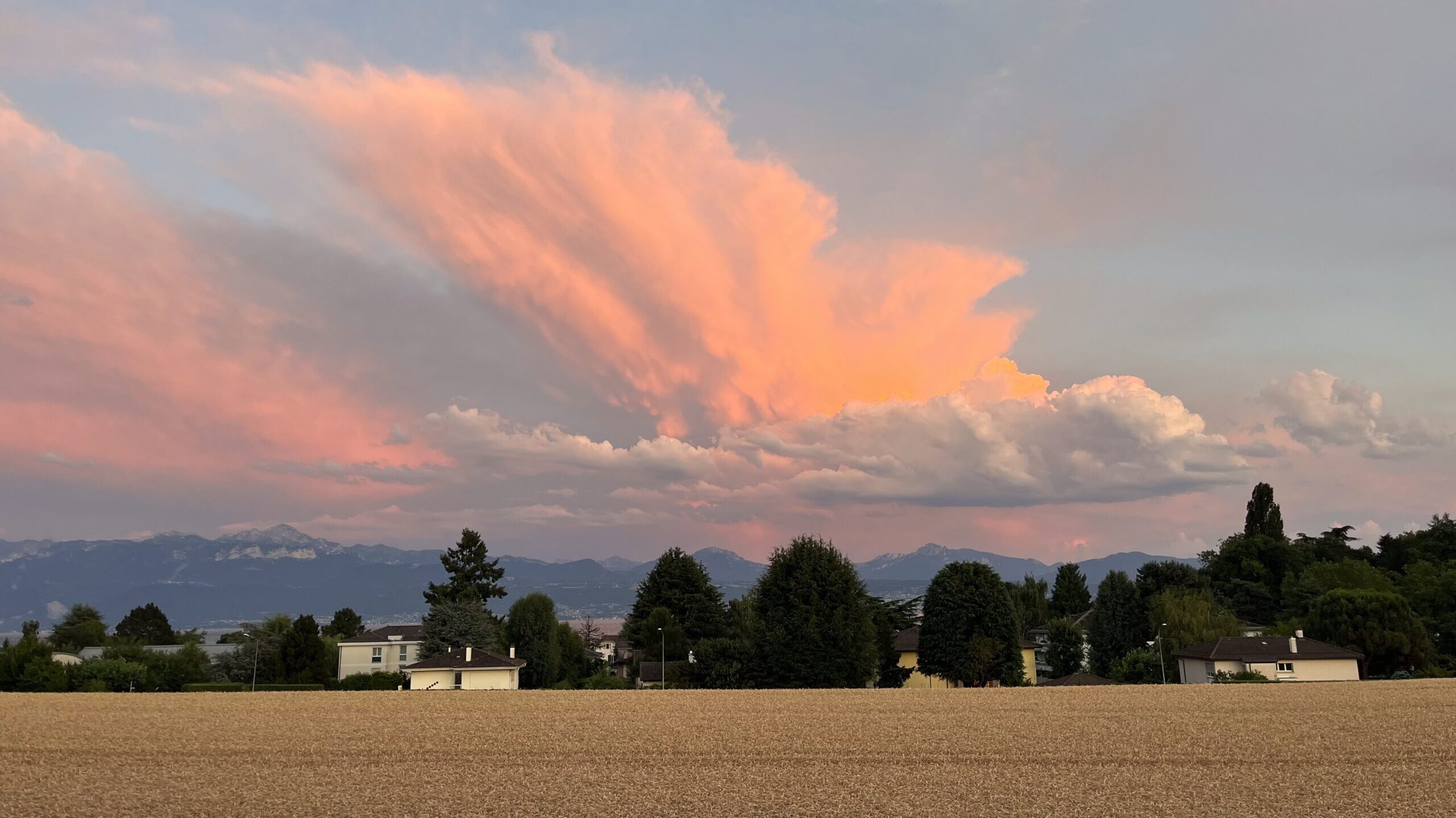 Lausanne -vezetőfejlesztés a Mont Blanc tövében